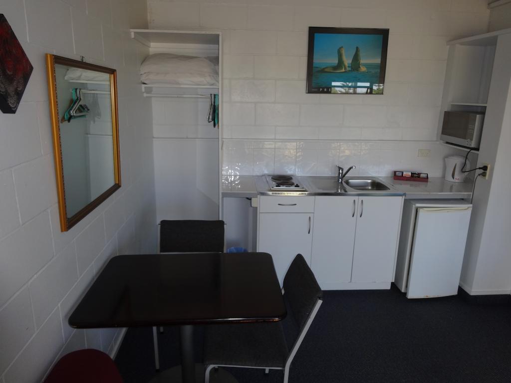 Ninety Mile Beach Holiday Park Waipapakauri Rom bilde
