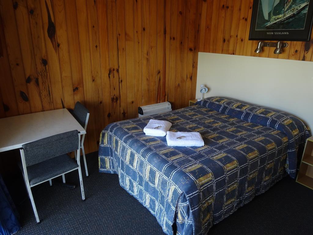 Ninety Mile Beach Holiday Park Waipapakauri Rom bilde